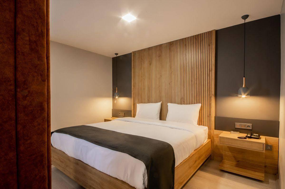 Hotel Adresin